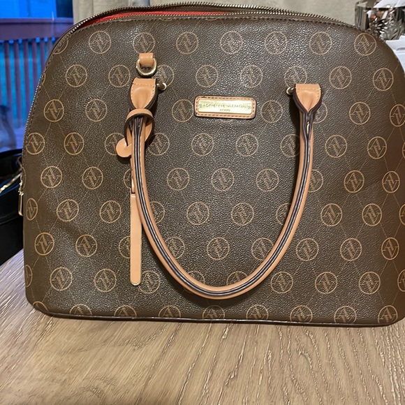 Purse ADRIENNE VITTADINI IN PERFECT CONDITION - Picture 10 of 10